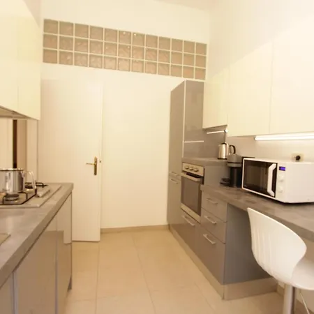 公寓 Crescenzio Flats *