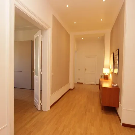 Crescenzio Flats Apartment *